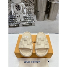 Louis Vuitton Slippers